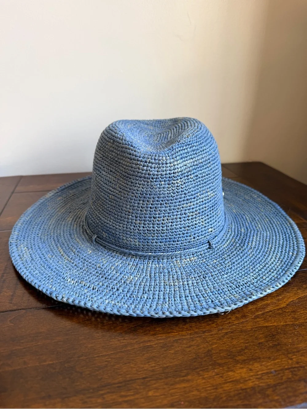 Helen Kaminski Stonewashed Blue 100% Raffia Crochet Fedora Sun Hat Wide Brim OS